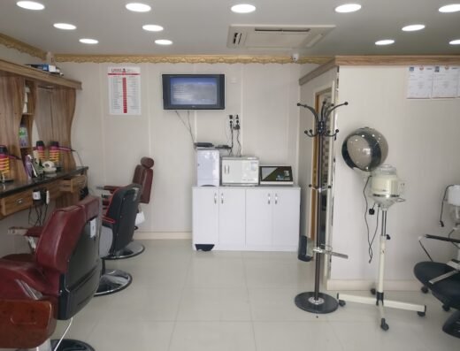 Castle Men’s Saloon