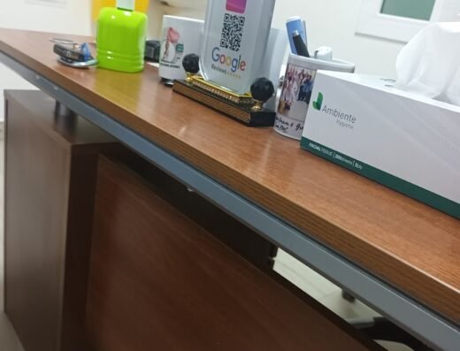 Consultant Dr Hazem Moursi PULMONOLOGY, INTERNAL MEDICINE CLINIC عيادة صدر. باطني دكتور استشاري حازم مرسي‎