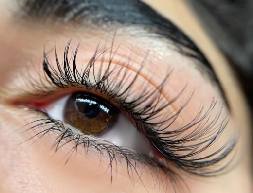 Glaura Beauty Salon – Lashes, Nails & Brows in Doha,Qatar