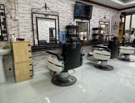 Magic touch salon for men Abu hamour