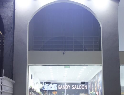 MR KANDY SALOON
