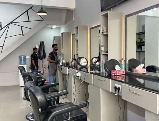 Oops! Men’s Salon