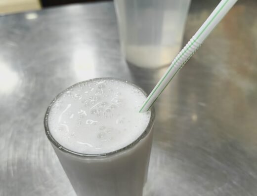 Al junoob juice stall