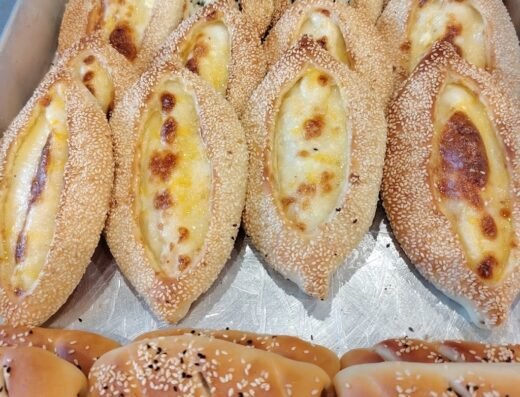 Al Sonbolah bakery