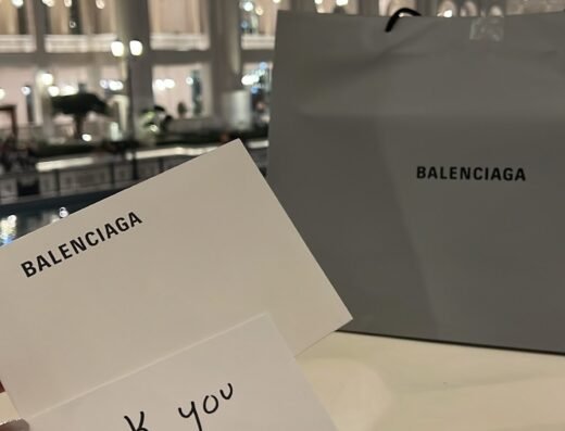 BALENCIAGA