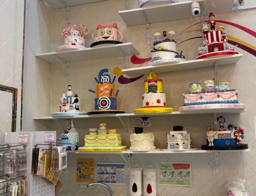 Chewy cakery & flowers – Villaggio Mall