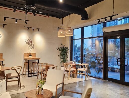 Dindan Bakery & Bistro