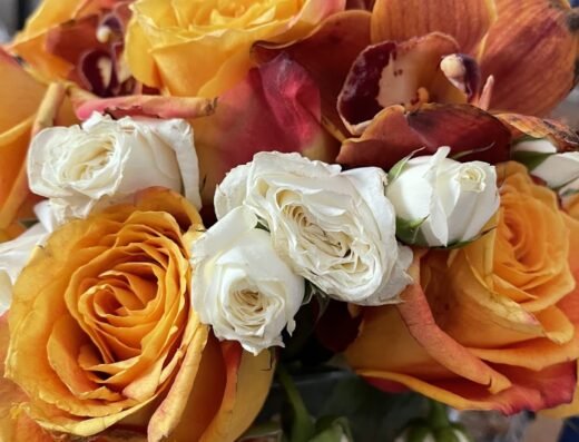 Floward | Online Flowers & Gift Delivery