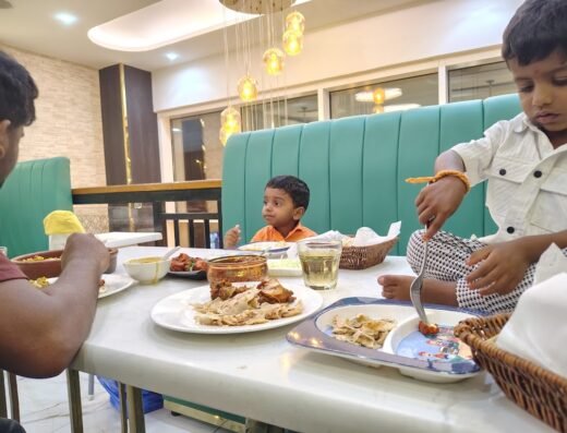 Ithatha Restaurant Alkhor