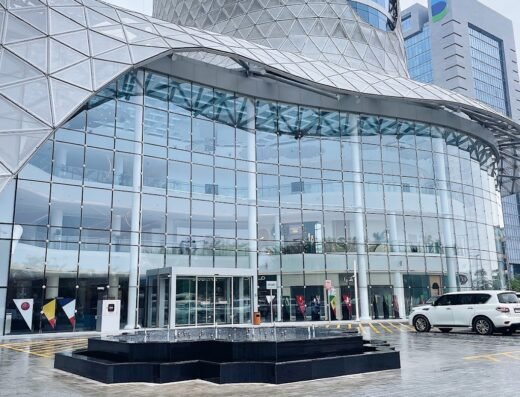 J22 MALL