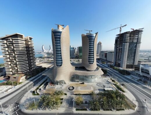 J22 MALL