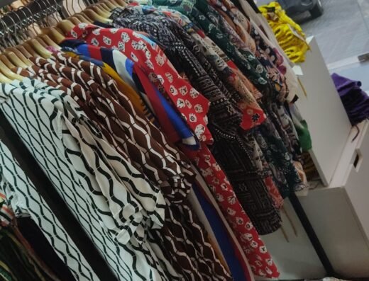 ME STORE ALNASSER
