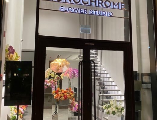 MONOCHROME Flower Studio