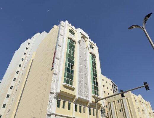Royal heaven Hotel