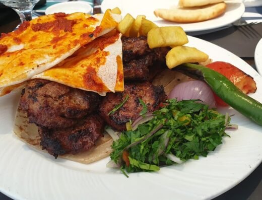Umm Al Hanaya